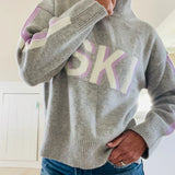 レトロスキー風カシミヤタートルネックセーター