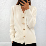 リディア™ | ハートボタン付きエレガントセーター