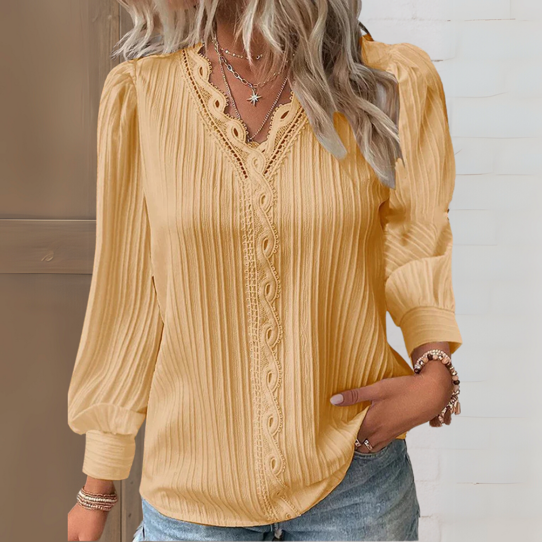 Maria™ | レースディテール付きエレガントなイビザスタイルブラウス
