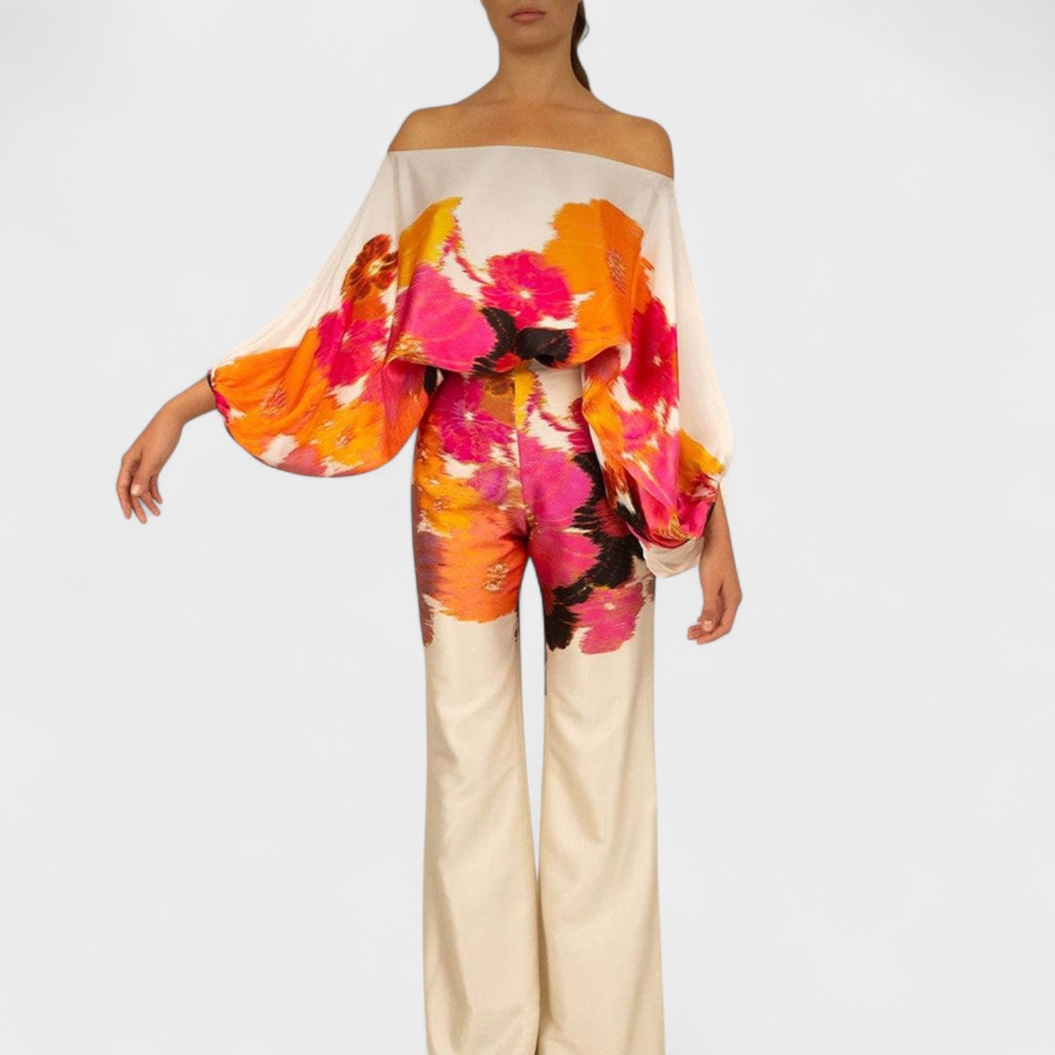 クラウディア™ | エレガントな2ピースセット