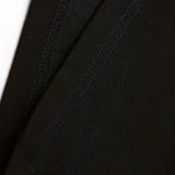 アナスタス - スタイリッシュなラウンドネックTシャツとグラフィックプリント