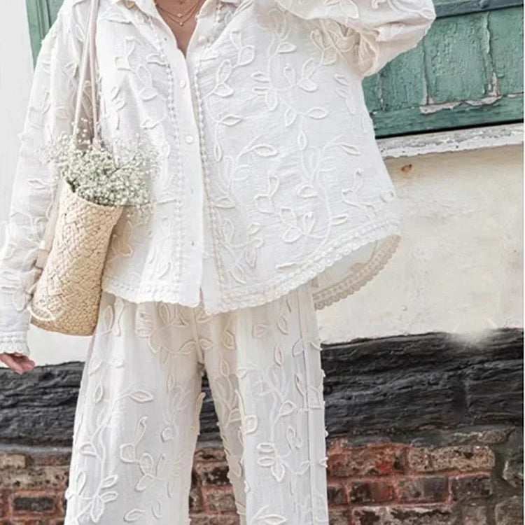 エレガントなスティックパンツセットと長袖ブラウス