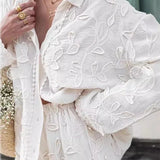 エレガントなスティックパンツセットと長袖ブラウス