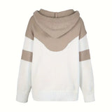 ピンクのカラーブロックデザインのプルオーバー、ドローストリング付きフード