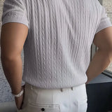 オグニャンコ - エレガントなニットプルオーバー