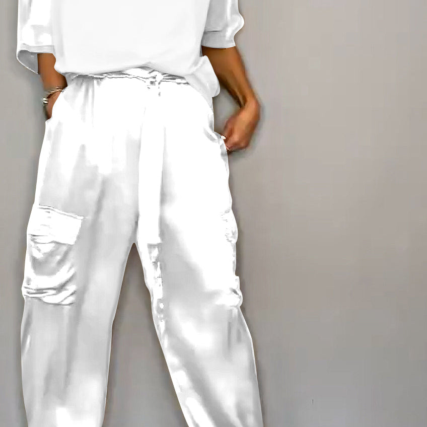 エミー – スタイリッシュなカジュアルサテンセット