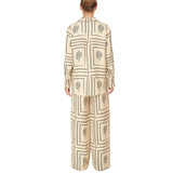 幾何学模様の2点セット：シャツとワイドパンツ