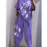 カジュアルなTシャツとパンツの2点セット（女性用）